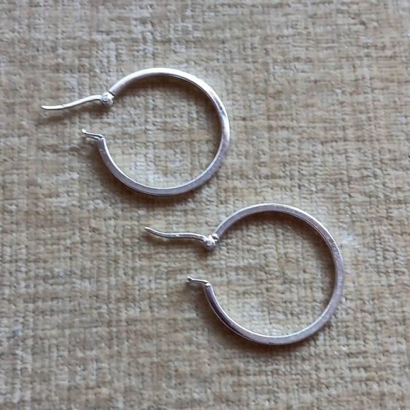 925 Silver Hoop Earrings - Picture 2 of 5